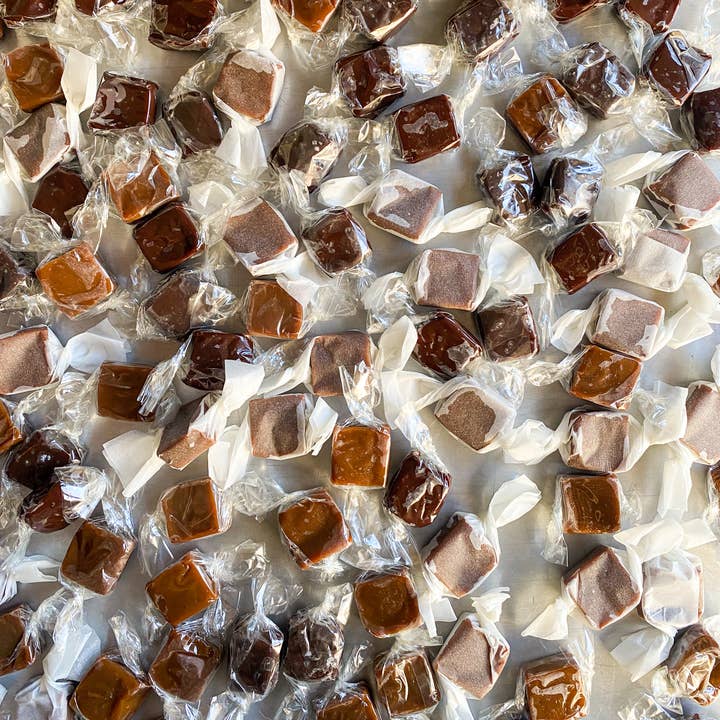 La Petite Occasion - Wholesale Caramel - Kraft Box - Chocolate Assortment