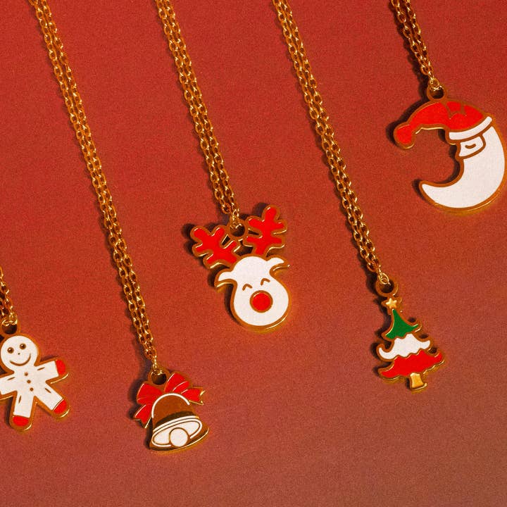 Flânerie by MAIQ – Großhandel Perlenkette – Weihnachts-Halsketten-Kollektion aus 18 Karat Gold, die nicht anläuft1