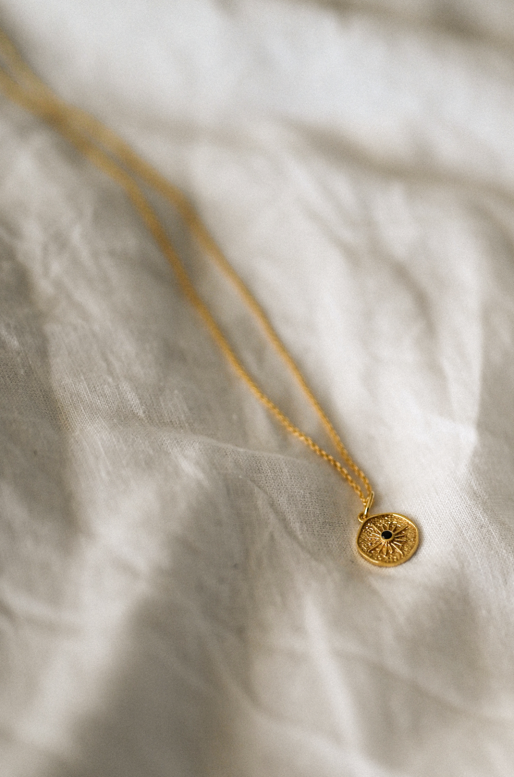 Oser Collective – Großhandel Kette mit Anhänger/Charm – Kompass-Anhänger2