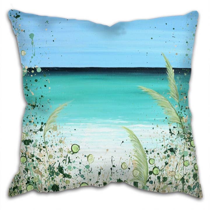 Coussin Dreaming Of You pour la vente par Jo Gough