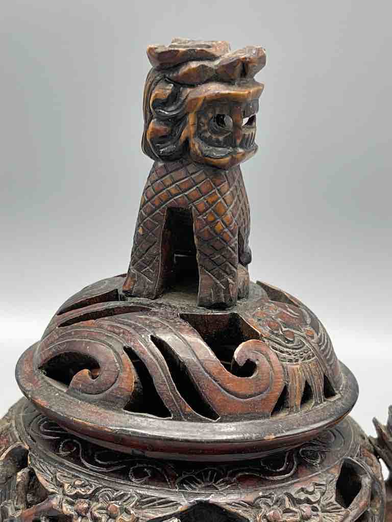 The Niger Bend – Großhandel Räucherstäbchenhalter – Weihrauchbrenner aus Speckstein mit Löwenkopf auf einem Ständer, Vietnam7