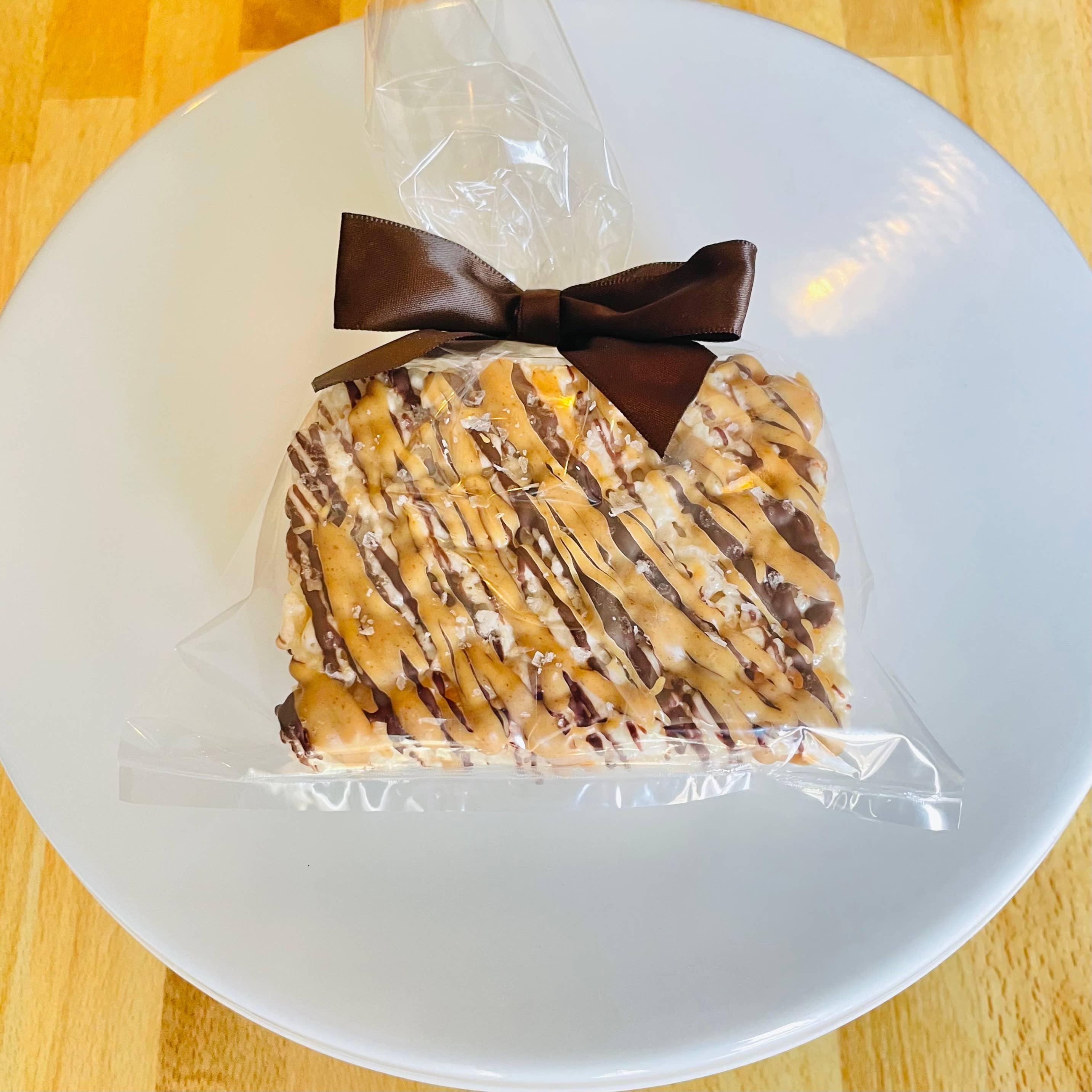 Creative Crispies Co. - Wholesale Chocolate Covered Sweets - "Drizzled" Rice Crispie Treats - Case of 122