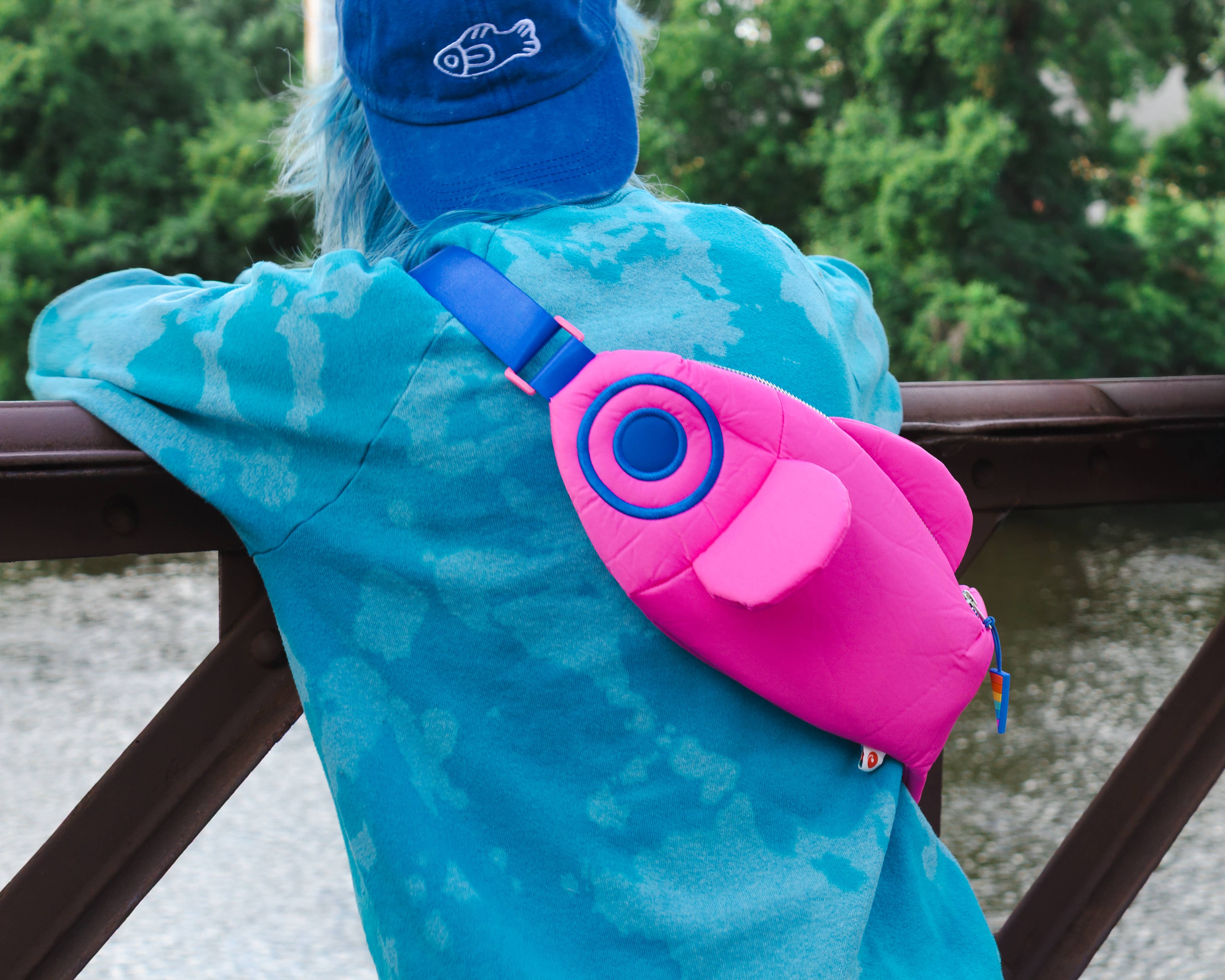 Curlworks - Wholesale Crossbody Bag - Women's - The Fish Bag - Sporty Pink7