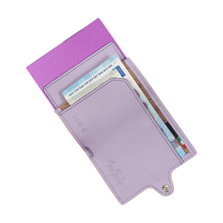 O QUE Porta-cartões feminino Furbo com bolso para notas para venda a revendedores na Faire2