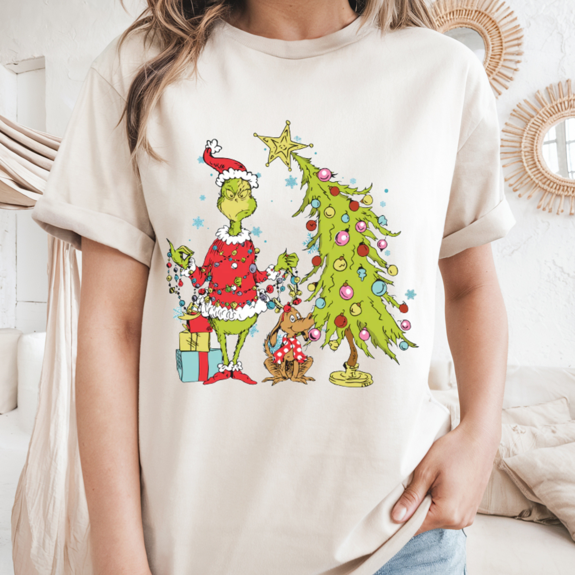 Sam & Seb Co. - Vendita all'ingrosso Maglietta stampata - Donna - Maglietta con grafica natalizia Grinch2