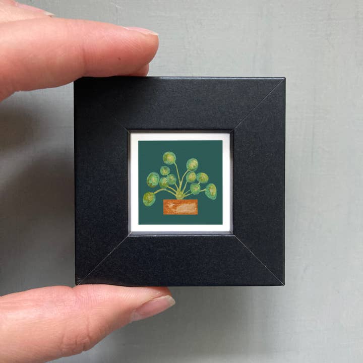 Mick's Art Goods - Wholesale Art Print - Mini 1" Pilea Peperomioides Houseplant Botany Tiny Art Print1