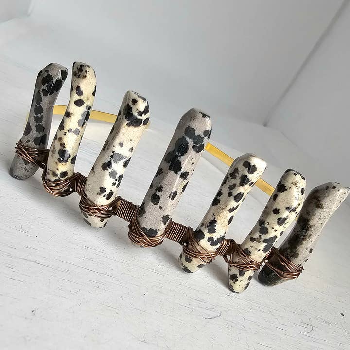 Diadème ou couronne en pierres précieuses - Jaspe dalmate pour la vente par Divine Dragon Designs