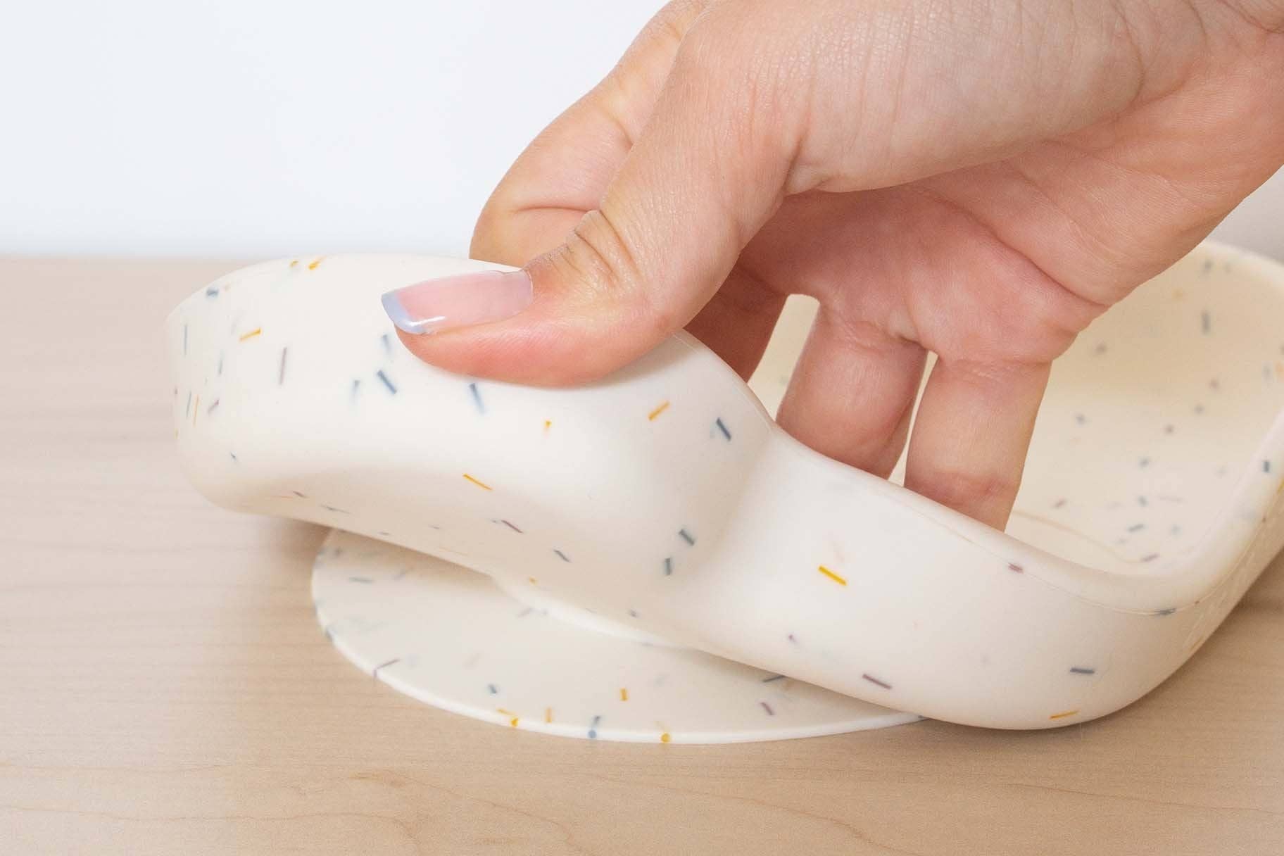 the cotton cloud - Wholesale Dish - Silicone Dish with Suction Plate Alfie Sand2