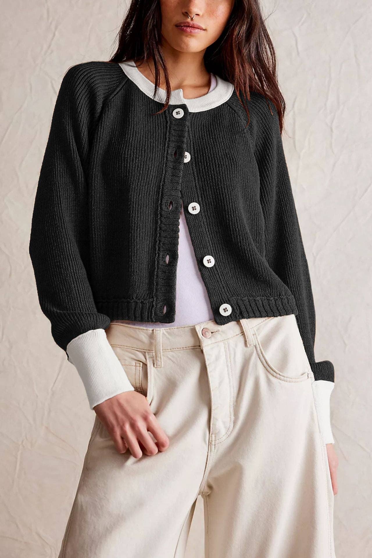 Dipped Shop – wholesale Cardigan – Women’s – Contrast Color Button Knit Cardigan DPC26180
