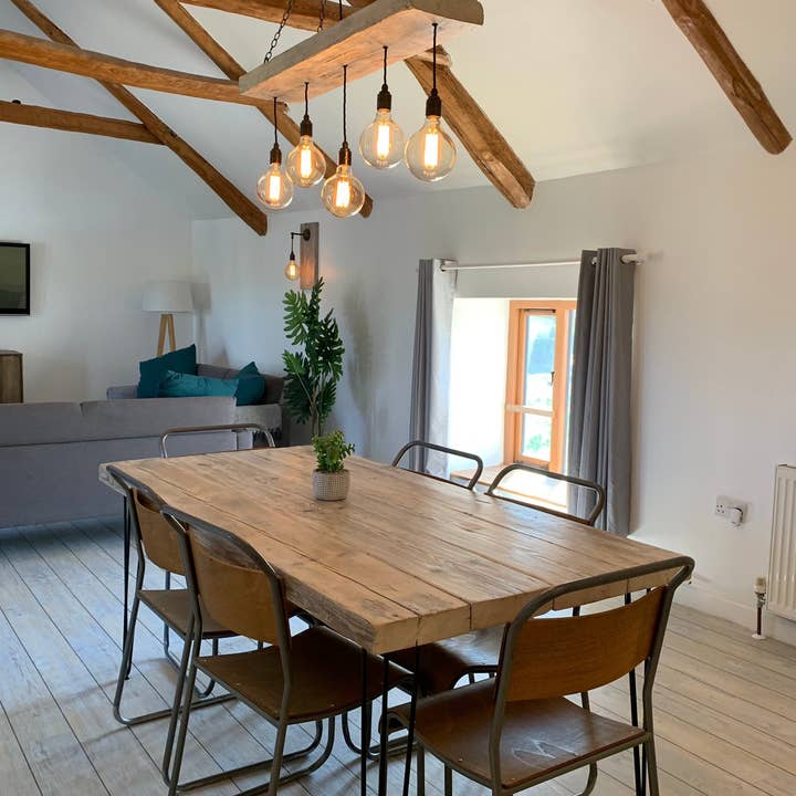 Wooden Beam Chandelier - Norwegian Spruce Cluster Pendant Light for wholesale by MooBoo Home