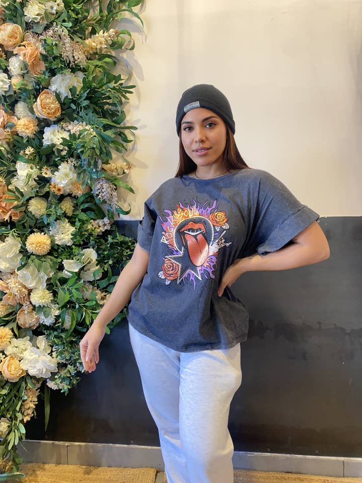 OTK16455 VINTAGE TUNGE T-SHIRT for engroshandel hos MAGNVS