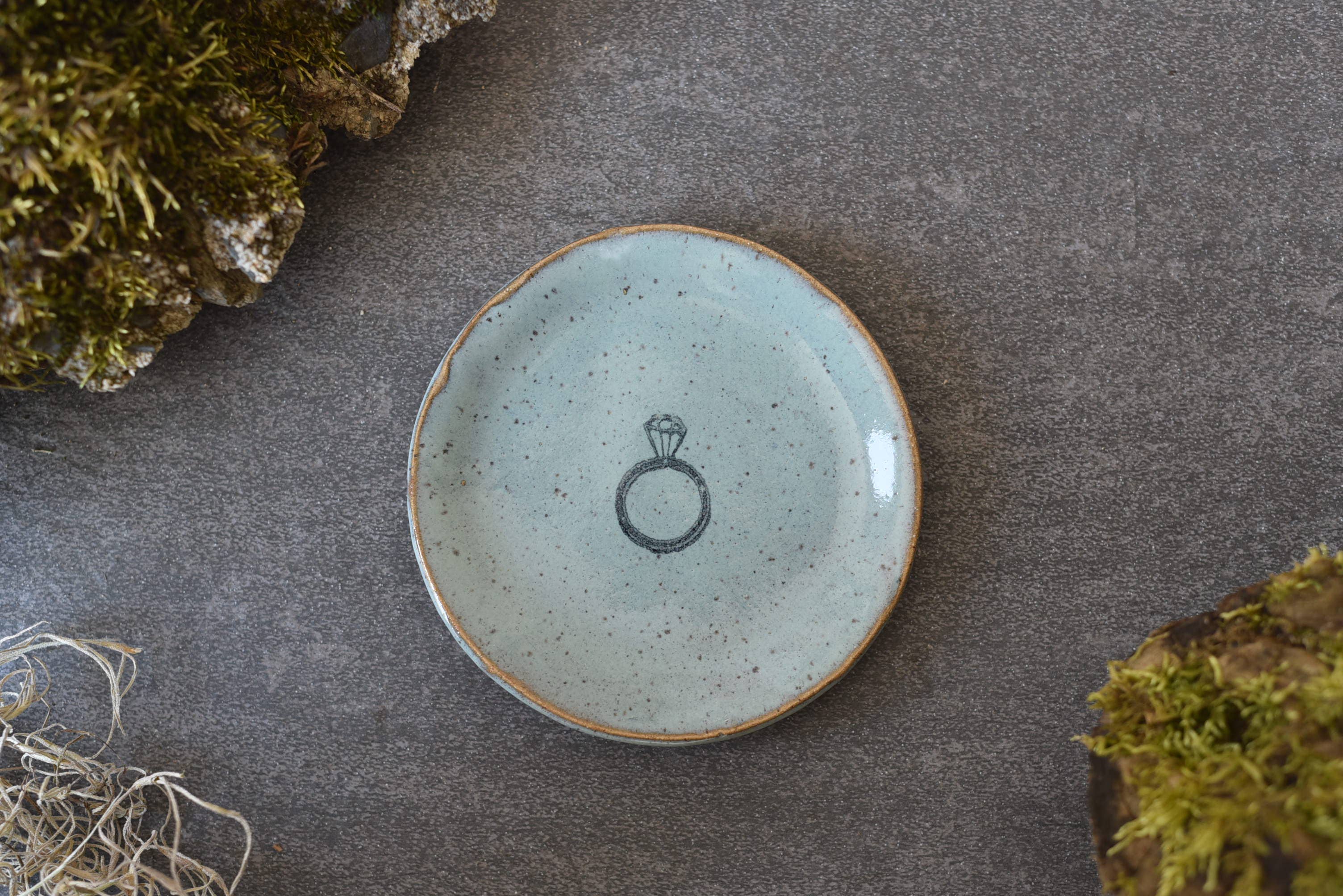 Mud & Maker - Wholesale Jewelry Dish - Mini Plate - Diamond Ring