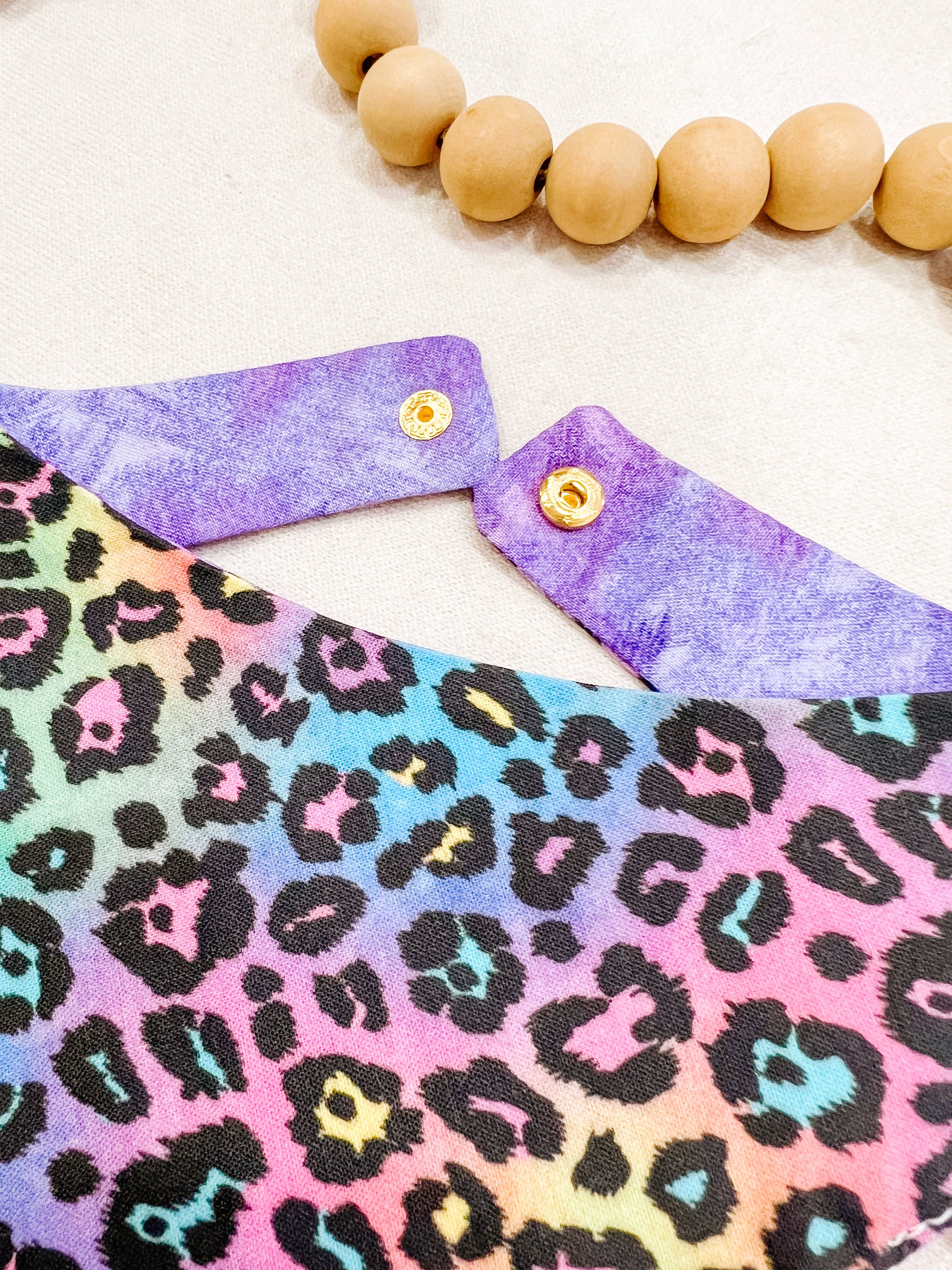 StellaLoo - Venta al por mayor Bandana - Perros - Pañuelo para Perro Cheetah Morado, Collar Reversible con Broche1