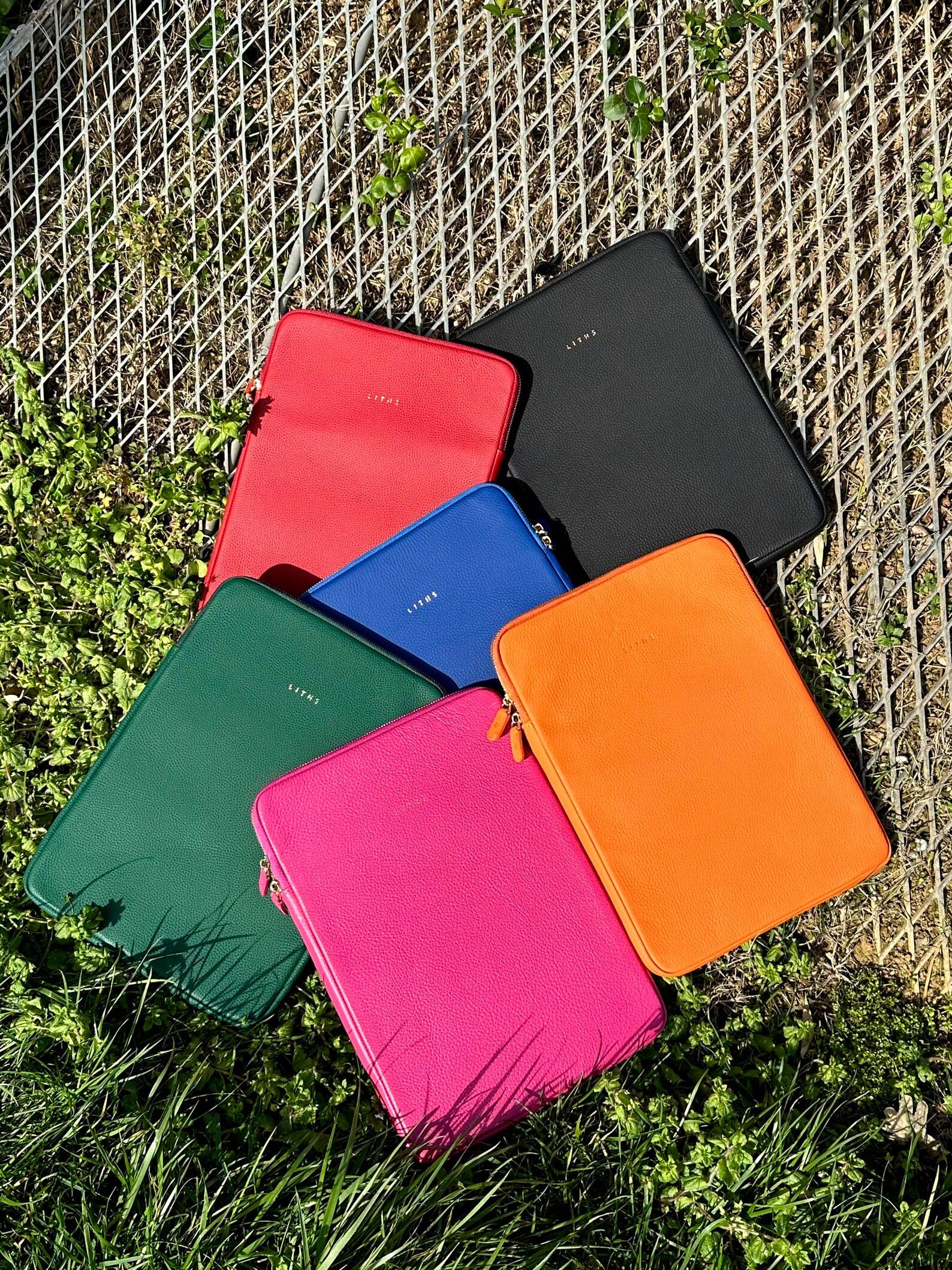 Evileyefavor – wholesale Laptop/tablet case – Women's – 13 inch Leather Zip Around Laptop Sleeve Case Bag1