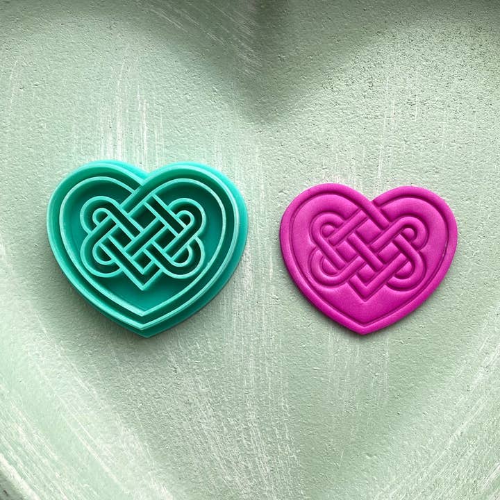 Taglierina per argilla a forma di cuore celtico per la vendita all'ingrosso da parte di EllaRaeMouldsVinyls
