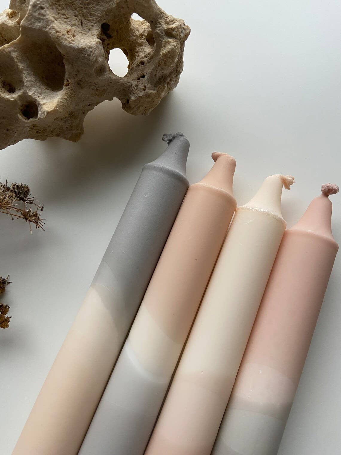 Miss Wildhorse – Großhandel Konische Kerze/Kerzenhalter – Dip Dye Kerze *Ljus*1