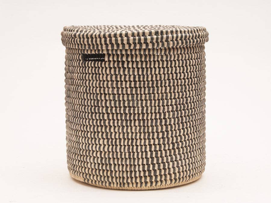 The Basket Room – wholesale Laundry basket – YULE : Grey Slate Check Lidded Laundry Basket | Log Basket | Toy Storage with Handles | Blanket Basket | Laundry Hamper0