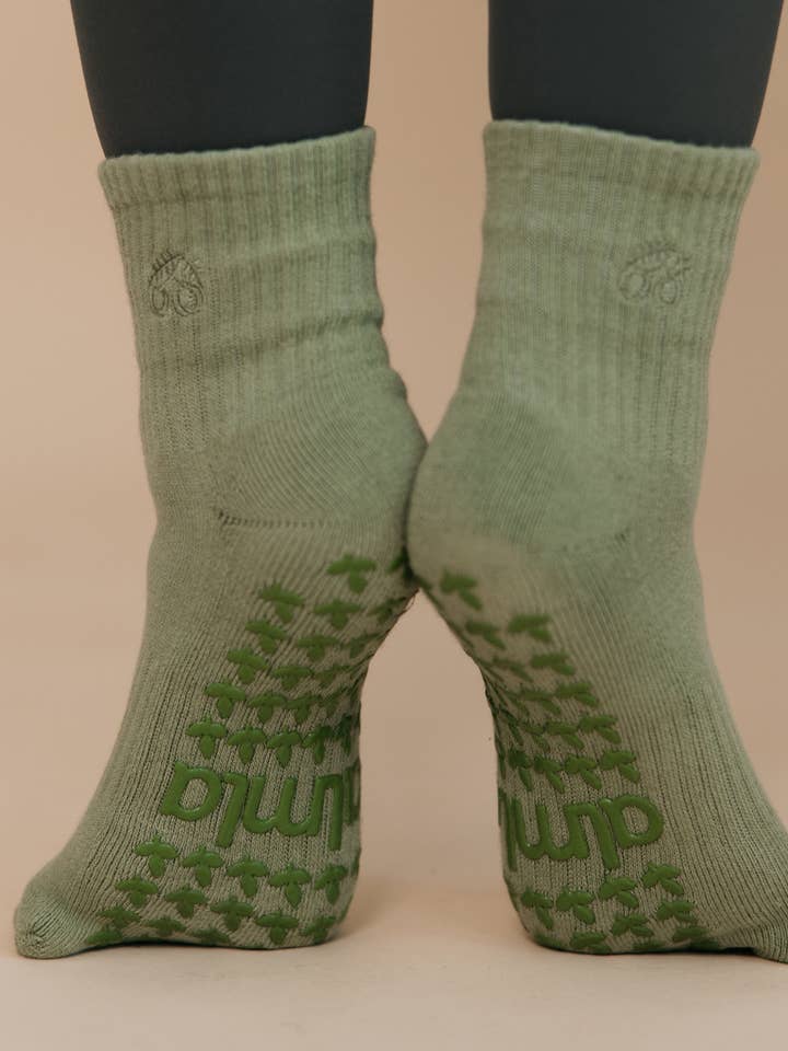 Almla Active - Wholesale Socks - Women's - Matcha Green Pilates Grip Socks – Daily Grind4