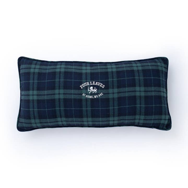 Cuscino decorativo trapuntato in flanella a quadretti per la vendita all'ingrosso da parte di Four Leaves