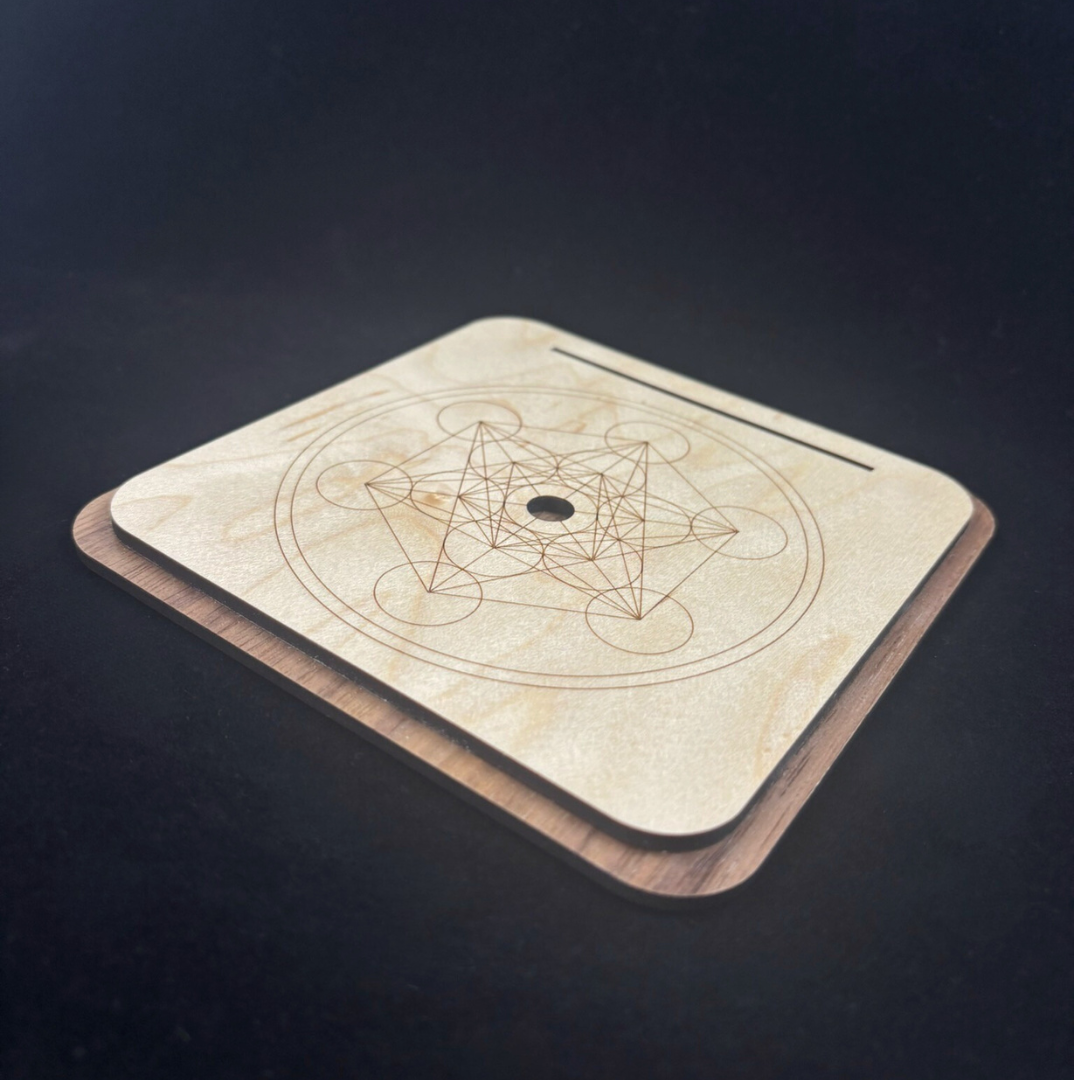 Fritz Studio – wholesale Tarot cards – Peaceful Alignment Tarot Card & Sphere Holders7