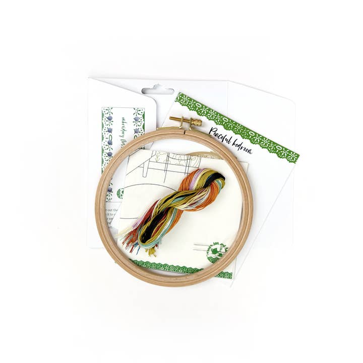 Cream Tea and Lace - Wholesale Borduurbenodigdheden - borduurpakket rustige slaapkamer, modern interieur, hoepelkunst