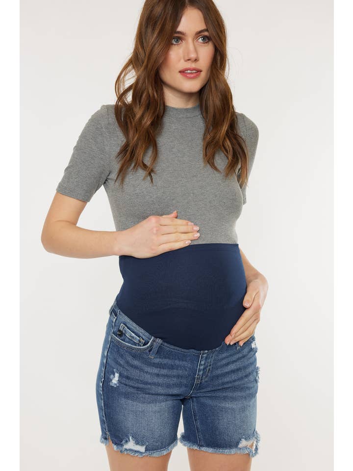 MÉDIO Shorts jeans maternidade com cós inteiro Kan Can USA para venda a revendedores na Faire