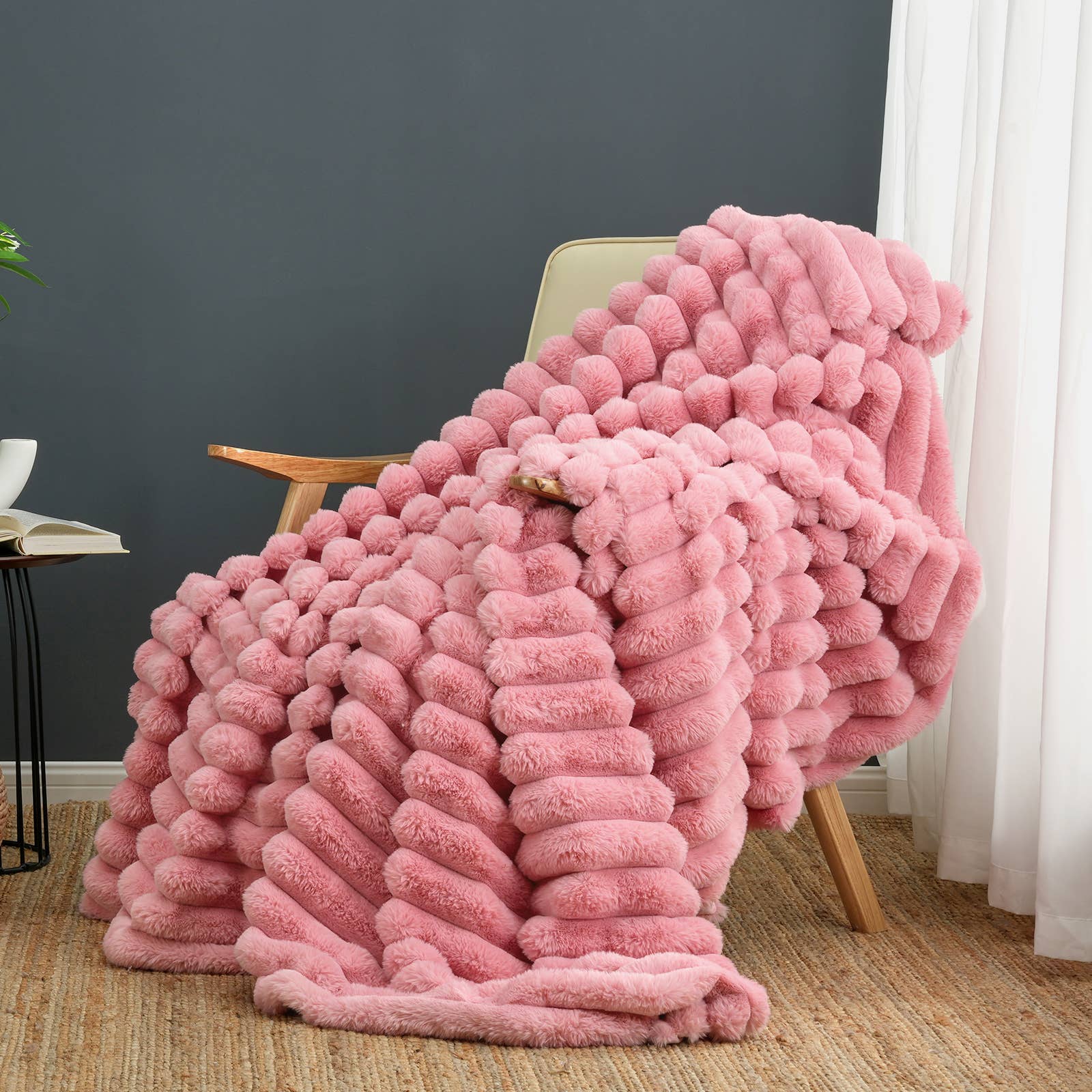 DreamValley - Wholesale Throw Blanket - CB Striped Faux Fur Warm Plush Throw Blanket6