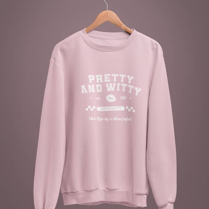 Sudadera/Capucha Universitaria Pretty & Witty para venta al por mayor de amarieacreates