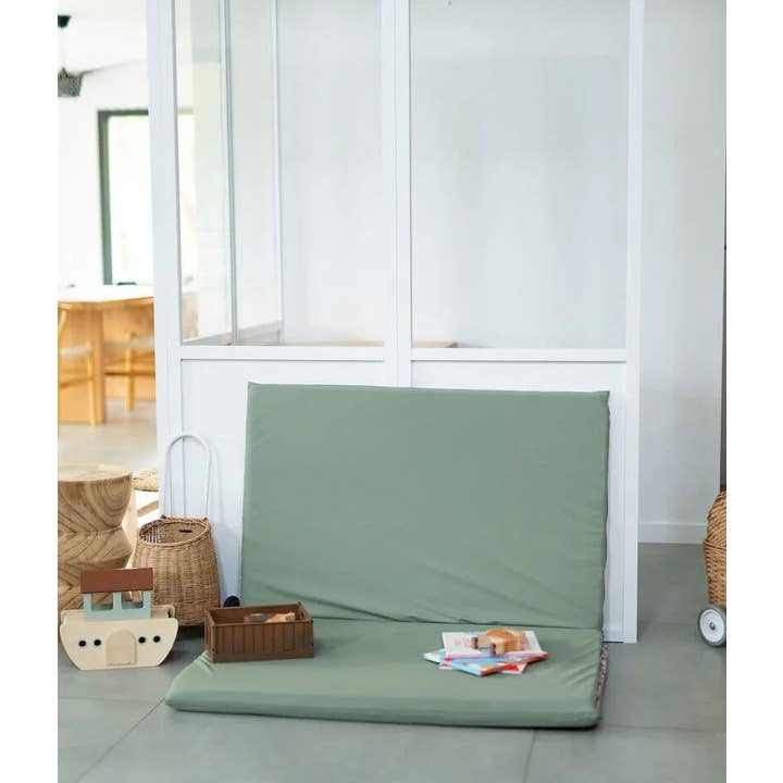 Manufacture des bébés français - Wholesale Play Mat - Kids & Baby - Vintage flowers waterproof play mat4