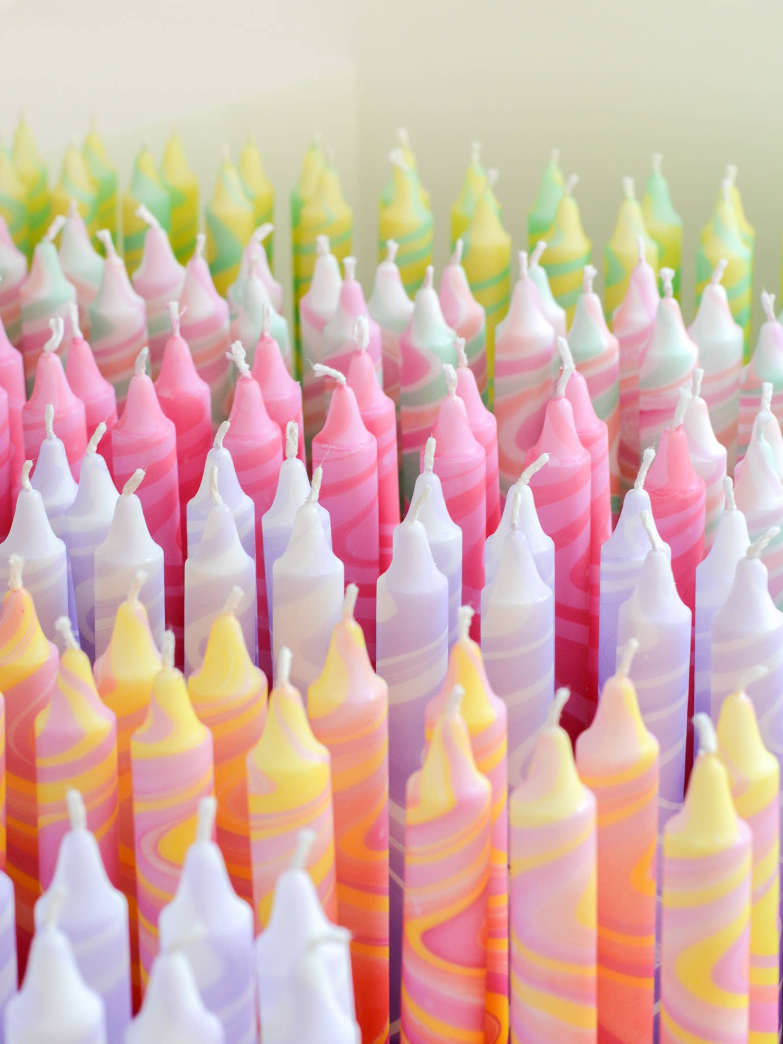 Nordtrice - Wholesale Tapered Candle/Candlestick - Summer Marble Candles - Pink / Orange & Red7