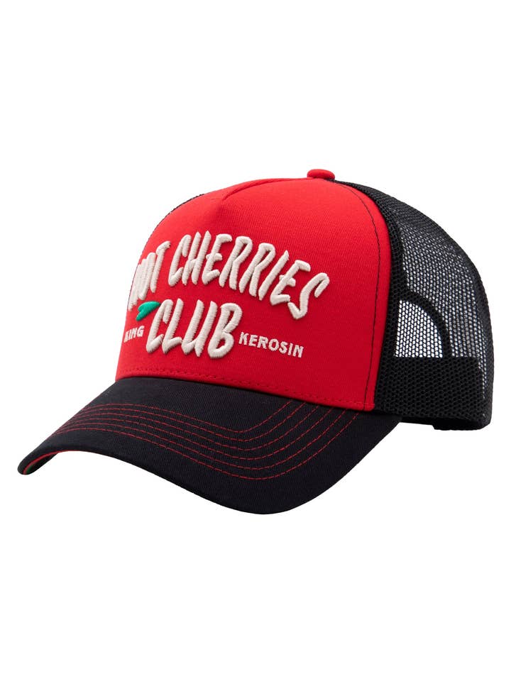 Truckerpet 'Hot Cherries Club' in rood voor wholesale door KING KEROSIN