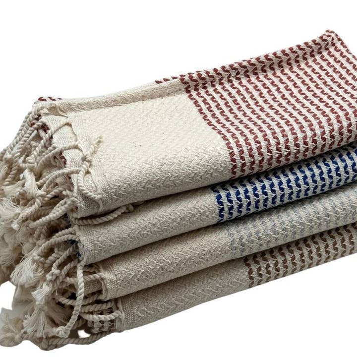 HANDTUCH MIT PUNKTMUSTER für den Großhandel von Basic Layers