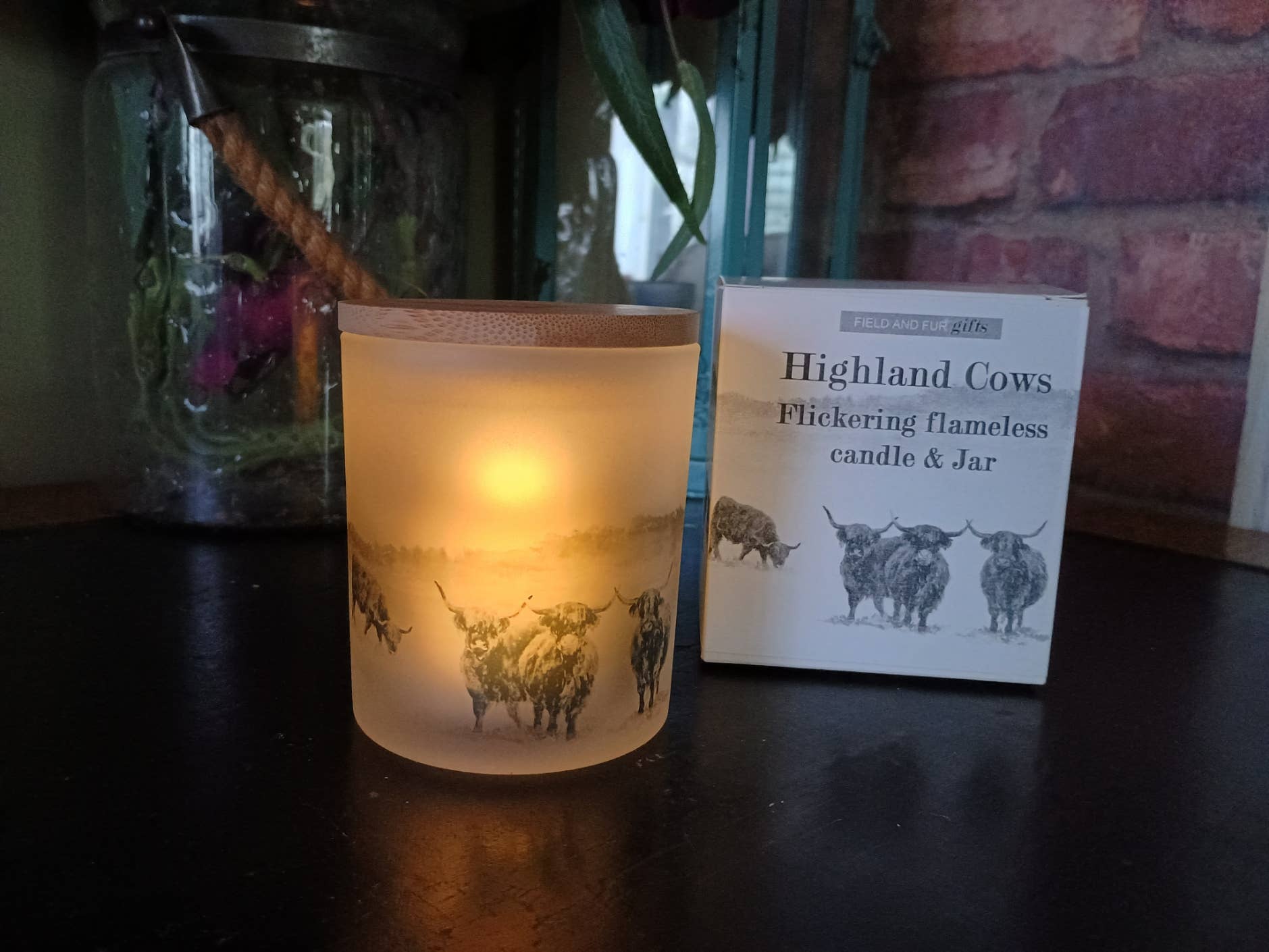 Field and Fur Gifts – wholesale Flameless candle – Flameless Flickering Candle Jar, Highland Cows1