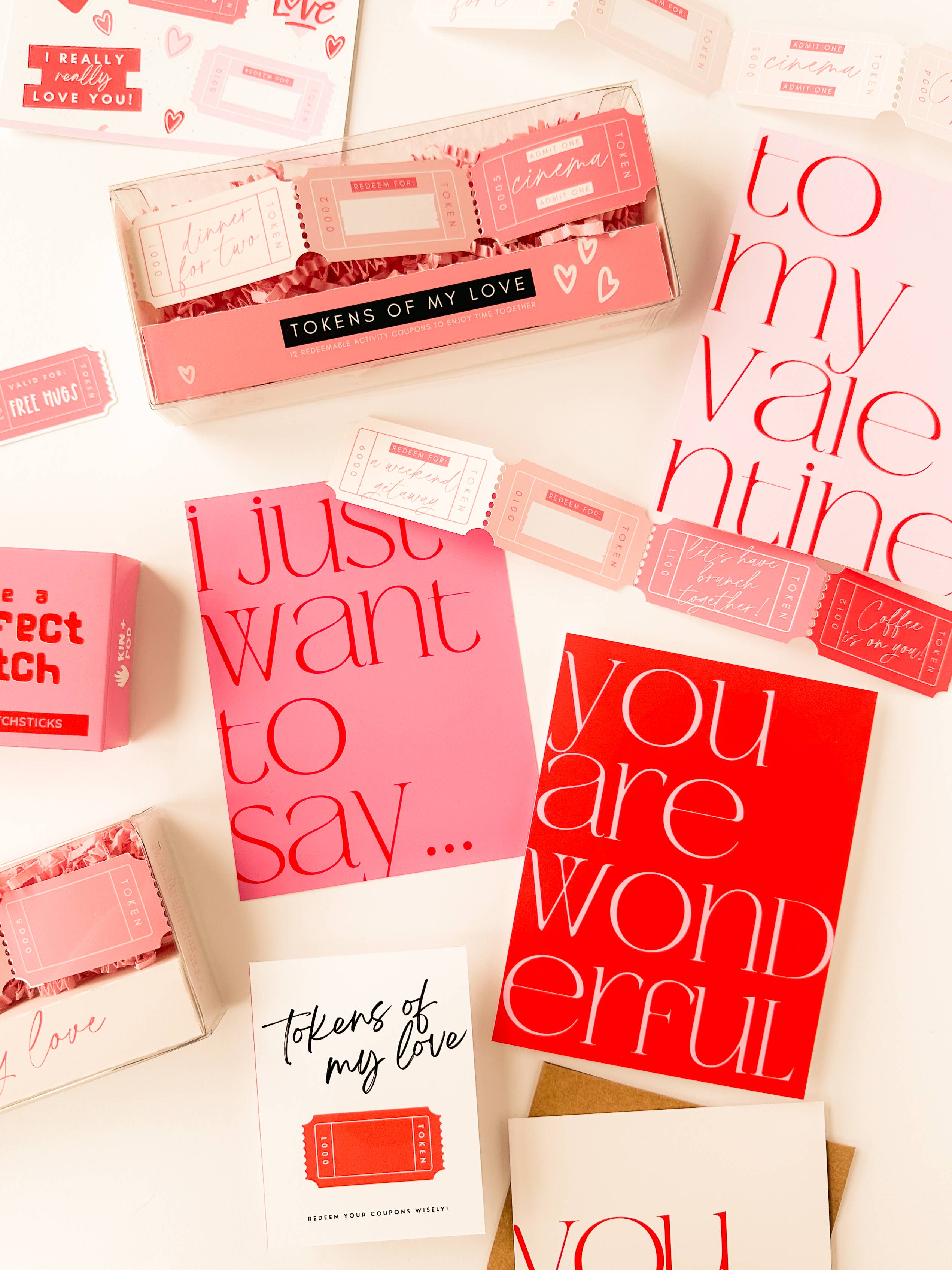 Curated for You Gifts - Vente Cartes de déclaration d'amour - Coupons d'amour pour la Saint-Valentin - Boîte cadeau d'anniversaire (TB139)1