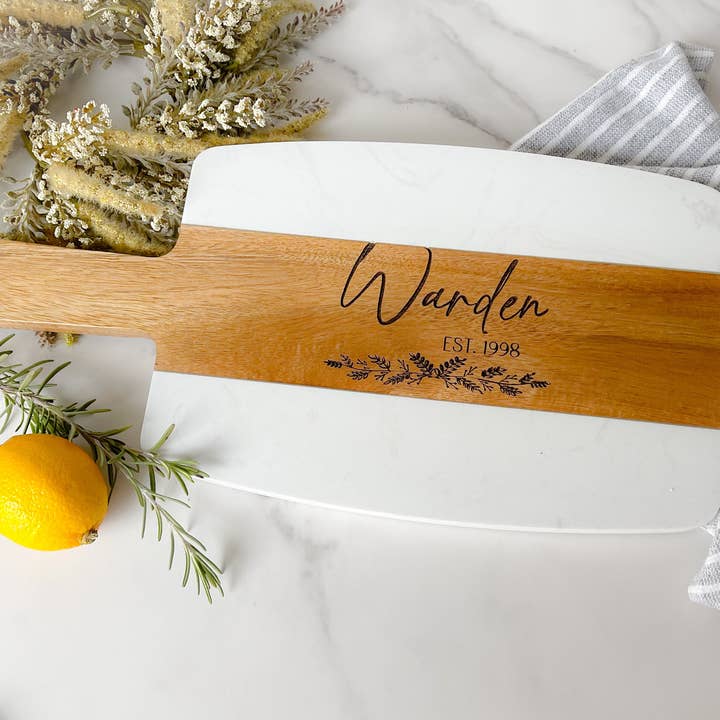 Woobie Beans Jewelry, Gifts & Apparel – wholesale Skärbräda – Personlig skärbräda och underlägg i trä och marmor