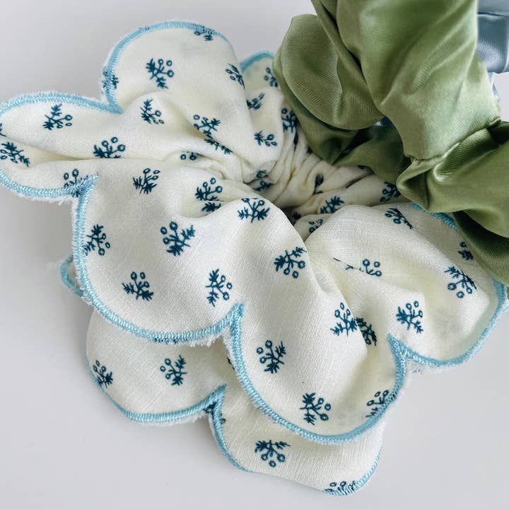The Wildflower Company - Wholesale Scrunchie - Women’s - Coastal Spring Soft Scrunchie Pack of 31