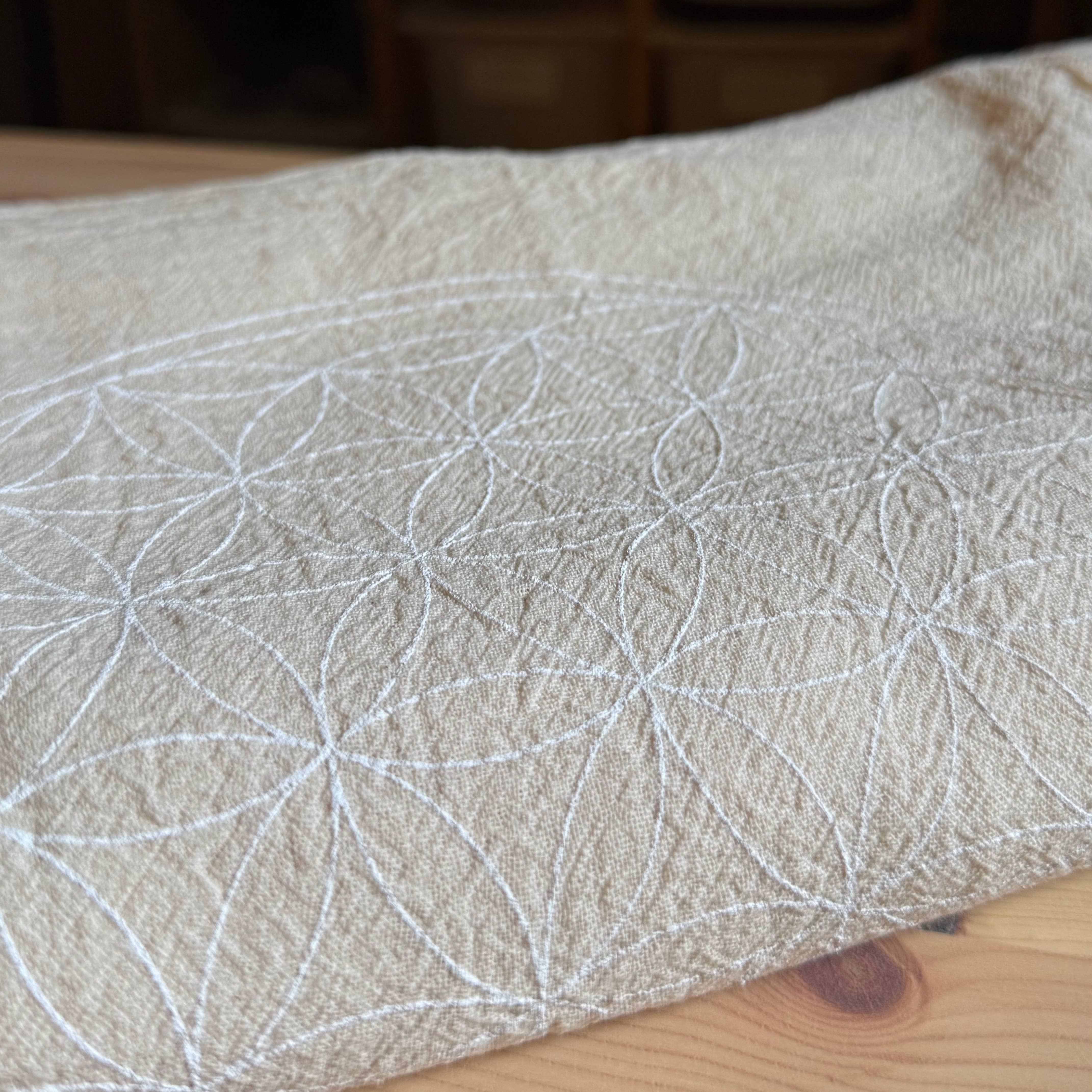 Crystal Grids - Vente Accessoire de méditation - Impression blanche Fleur de Vie, Tissu de Grille de Cristal, Tissu d'Autel7