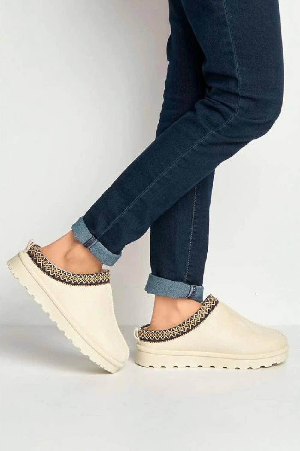 No Doubt Shoes - Wholesale Slippers - Women's - WOMENS FAUX SUEDE EMBROIDERED COZY SLIPPERS BOOTS9