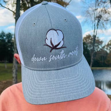 Chapeau de camionneur en coton pour la vente par Jessica Thornton