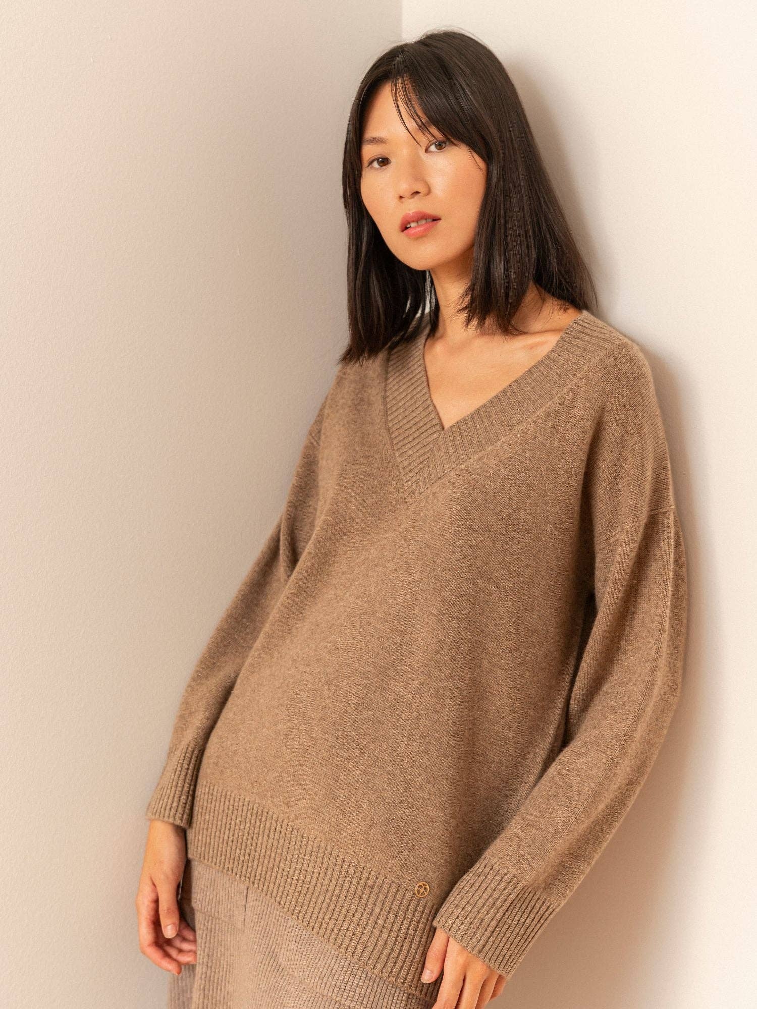 Bel Cashmere S.C. - Wholesale Knit Sweater - Women's - Alma Tan Sweater2