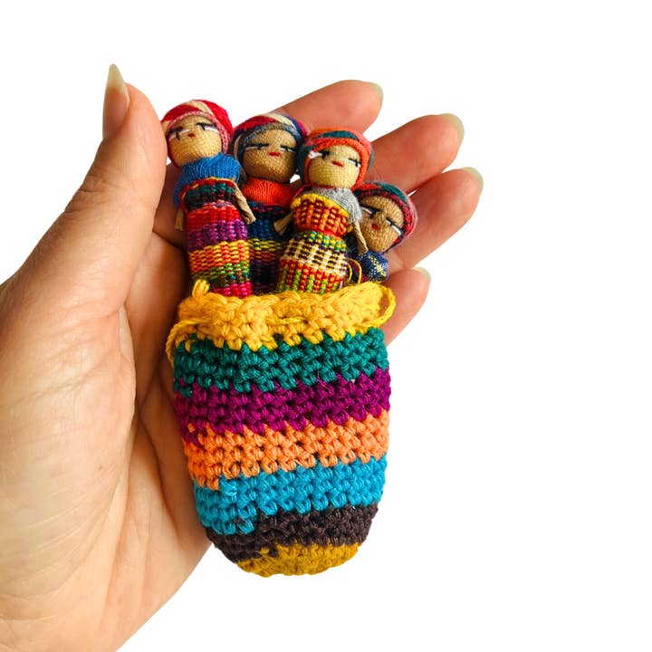 Lumily - Vente Poupée – enfant - Worry Poupée Crochet Pochette avec Quatre Poupées - Guatemala