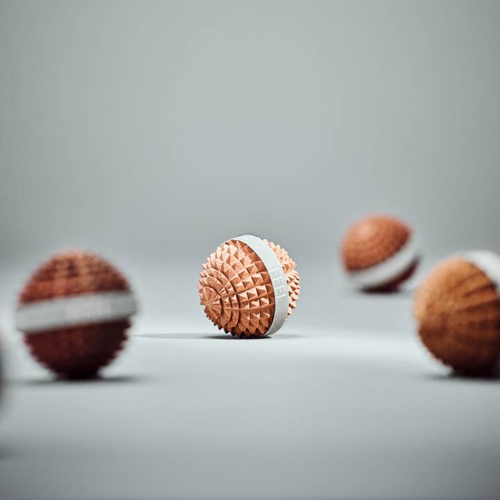 Time To Treat Yourself - Vendita all'ingrosso Palla/pasta antistress - Sfera di digitopressione in legno di cedro