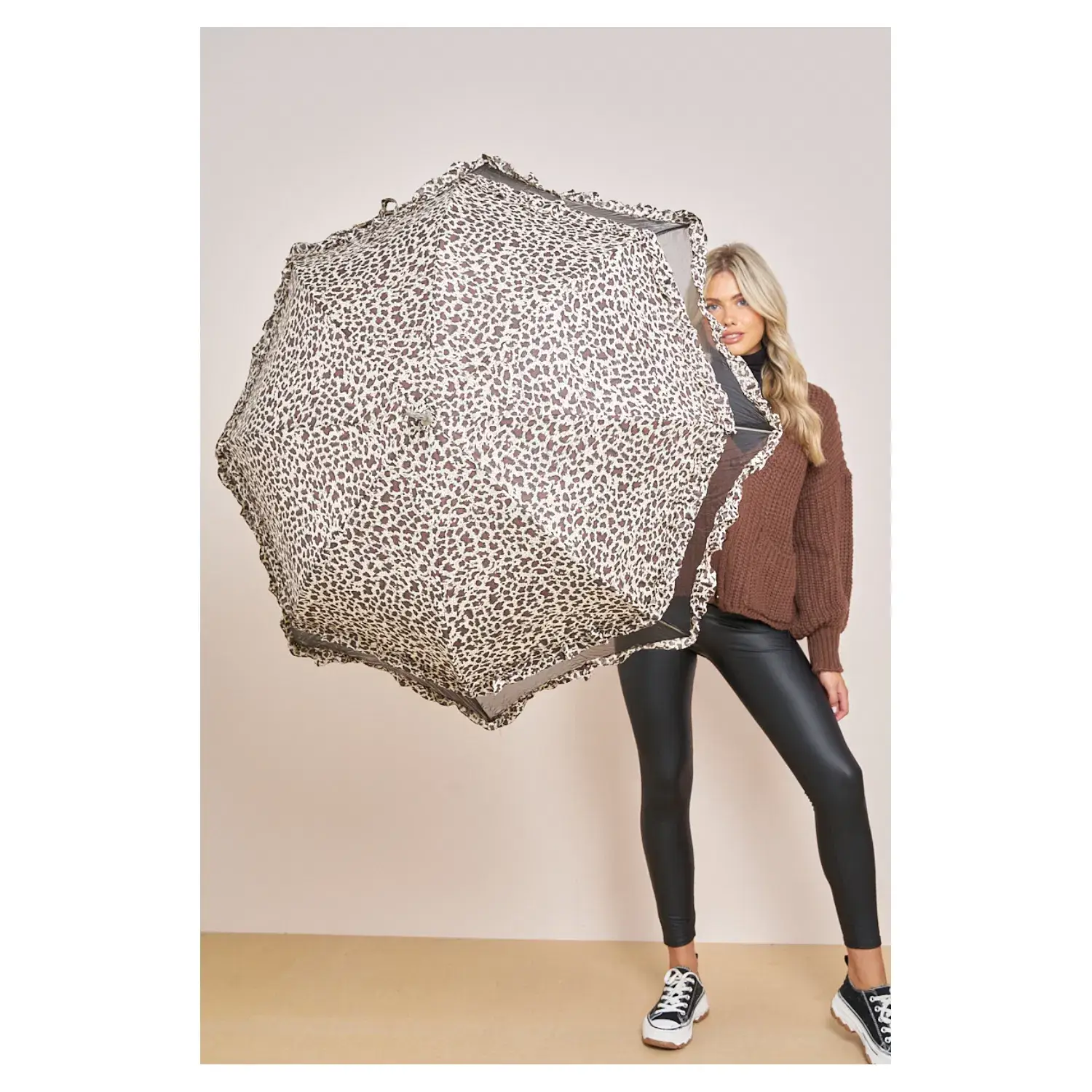 Superbia - Wholesale Umbrella - Women's - Fancy Animal Print Long Stick Leopards See Through Umbrella7