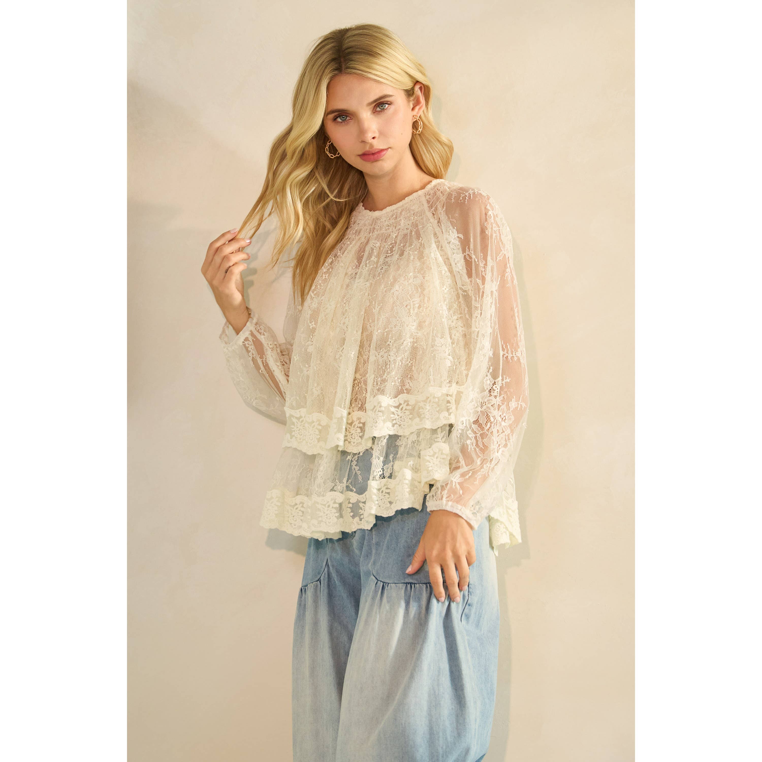 Veveret – Großhandel Tunika – Damen – Rüschen-Spitzen-Top mit langen Ärmeln6