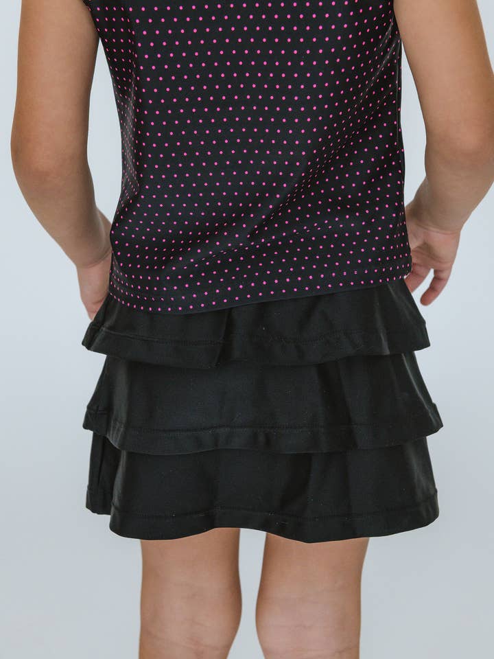 Falda-pantalón activa negra con volantes para niñas para venta al por mayor de RuffleButts + RuggedButts