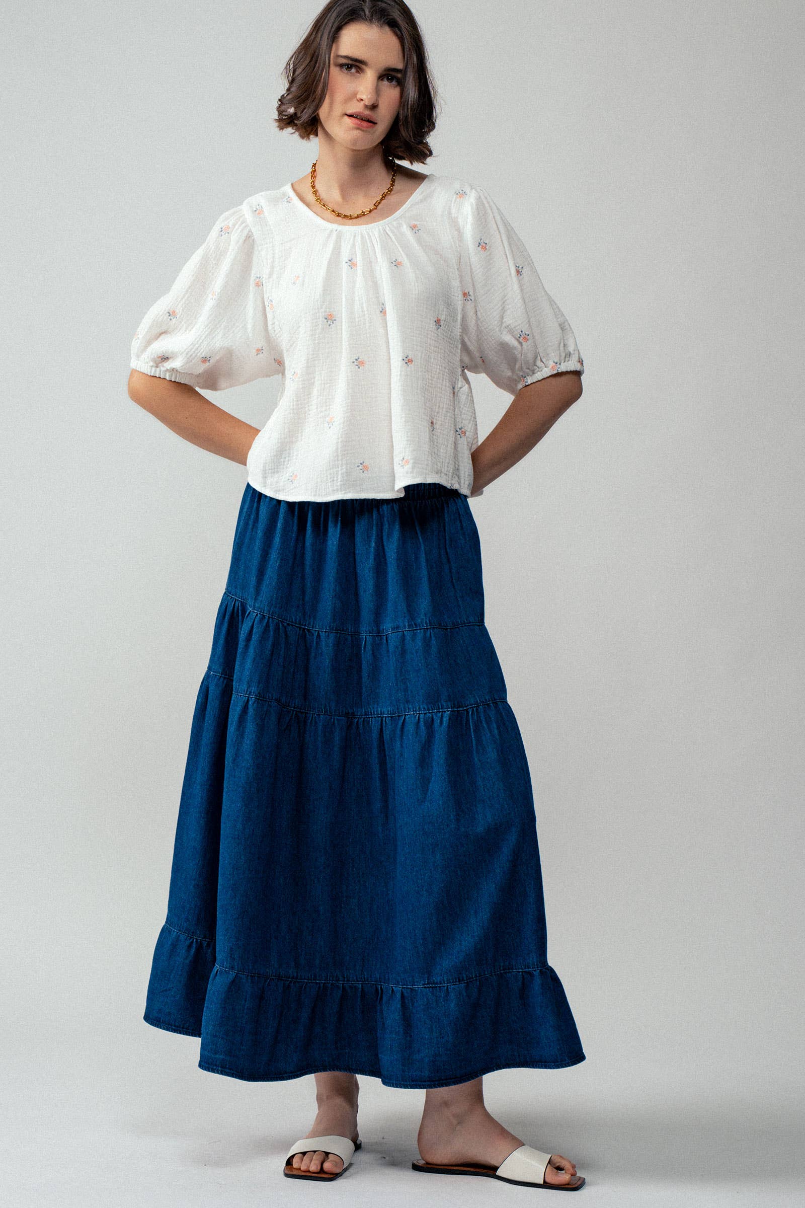 Urban Daizy - Wholesale Blouse - Women's - Floral Embroidered Gauze Blouse10