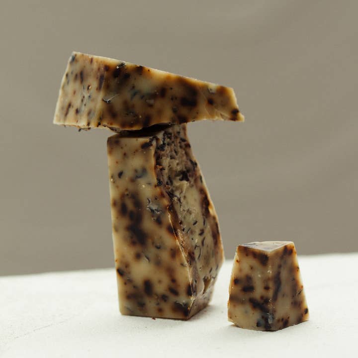 SUMMER SOLACE- Regenerative Tallow Beauty - Venta al por mayor Pastilla de jabón - Jabón Tonificante de Sebo con Yuzu y Té Sencha E3Live – 139 g3