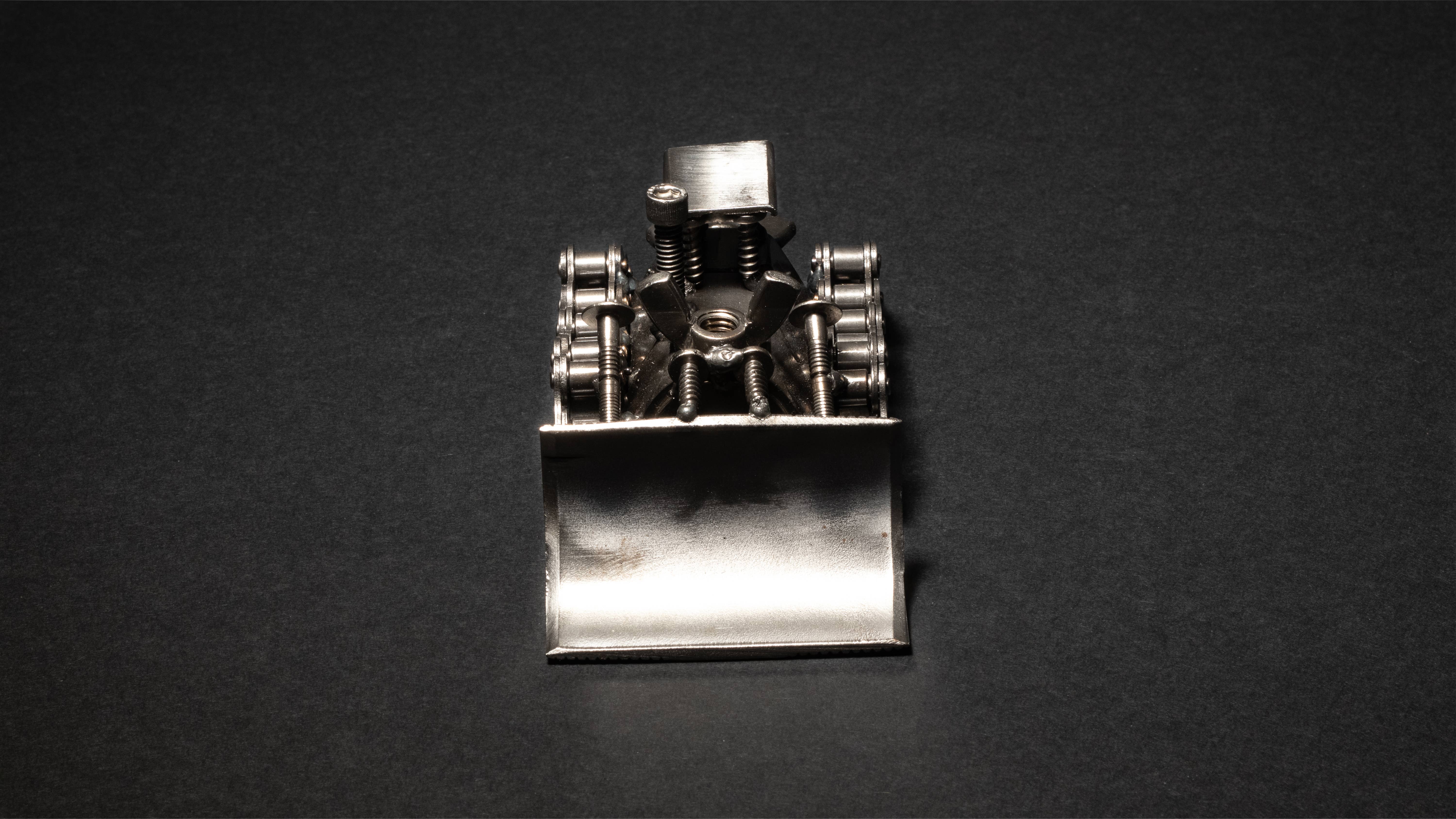 Metal Relic - Wholesale Decorative Figurine - Metal Bulldozer Figurine3