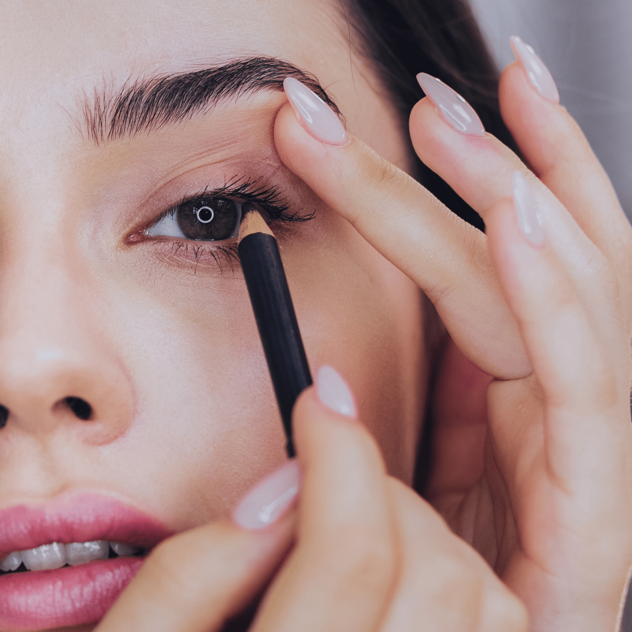 Mettalusso Inc - Vendita all'ingrosso Eyeliner/matite - Mettalusso MATITA Eyeliner a Matita Minerale Vegana7