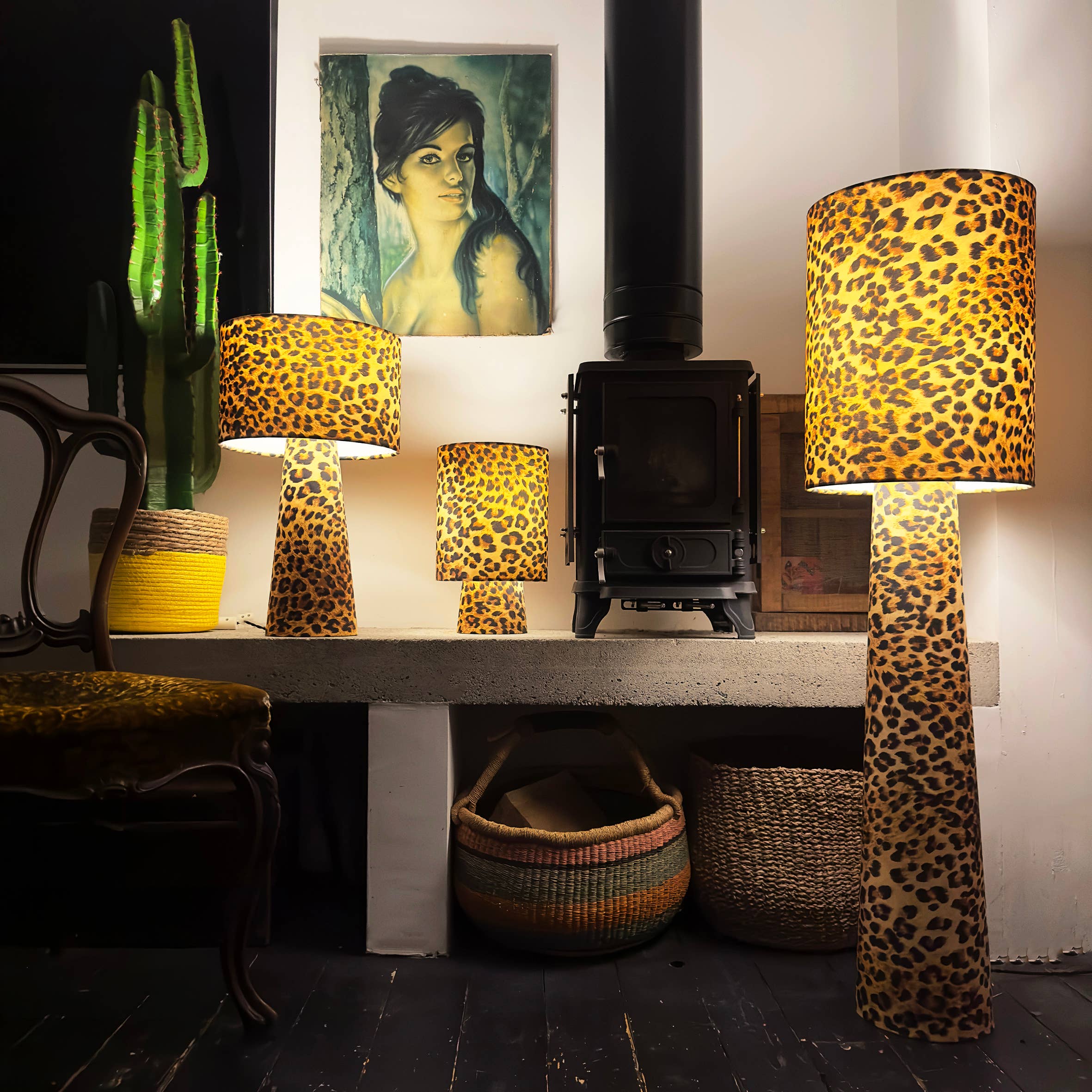 Love Frankie - Wholesale Accent/Desk Lamp - Handmade Portable Lamps in Luxe Leopard Print Velvet3